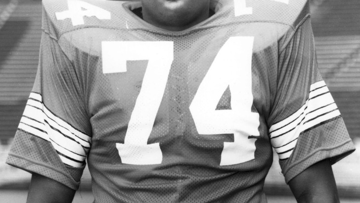 John Hicks, Star Lineman at Ohio State, Dies at 65