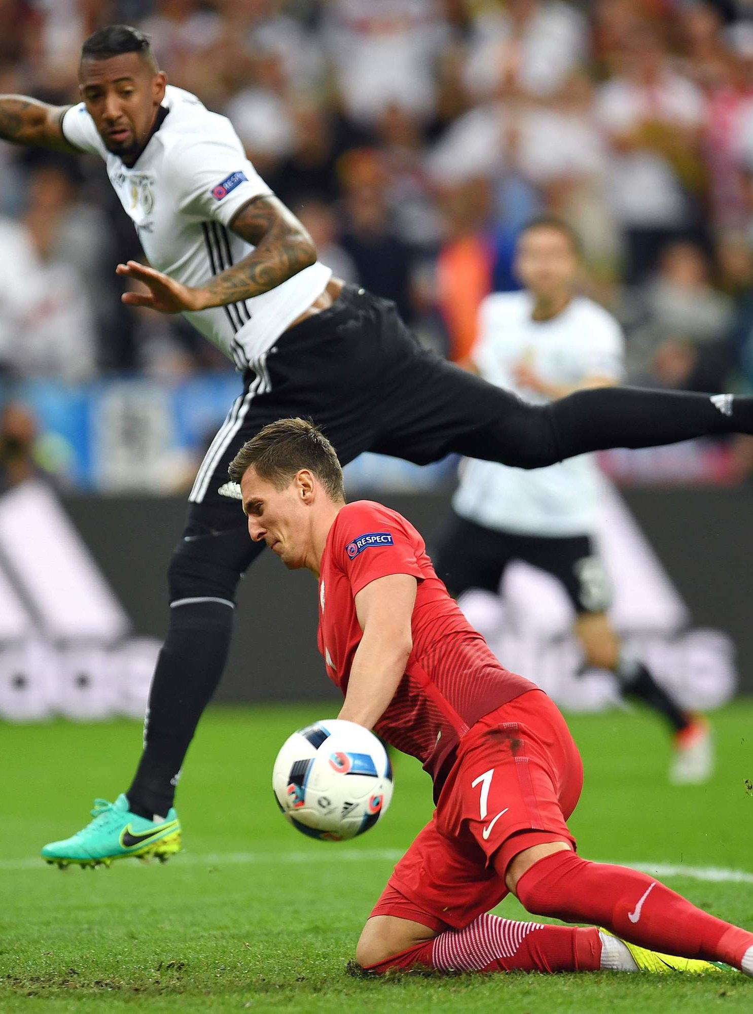 Germany 0, Poland 0: A Lack of Goals in a Listless Match